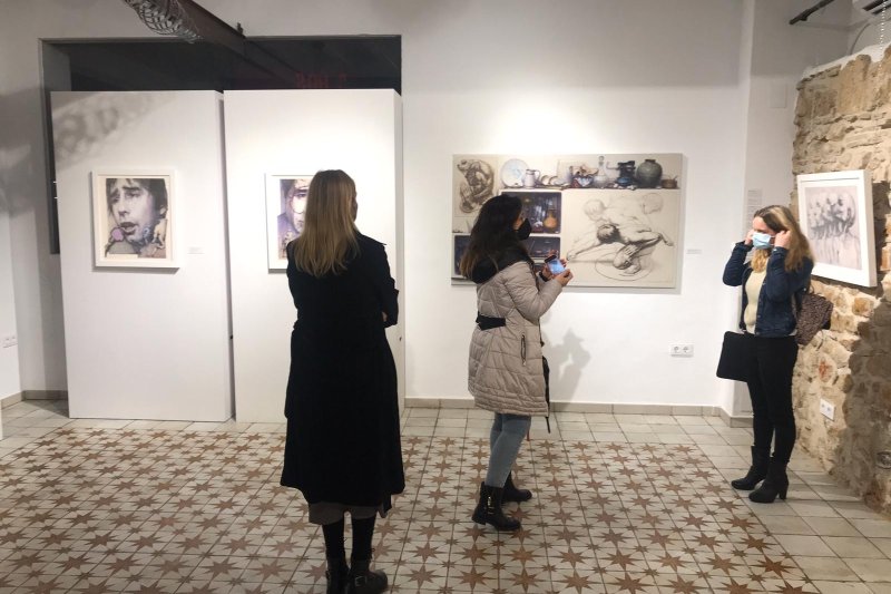 Castejón inaugura una retrospectiva en Els Magazinos Castejón inaugura una retrospectiva en Els Magazinos