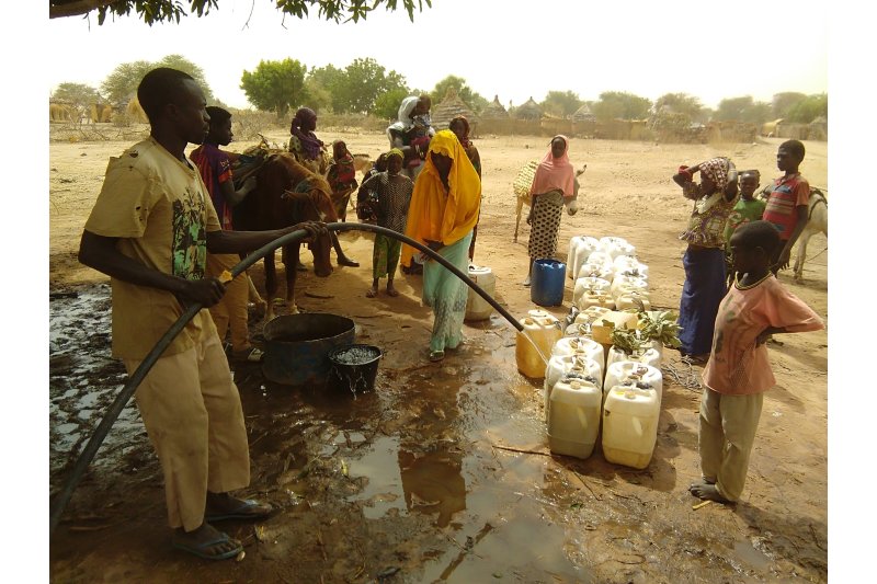 Reto solidario que transformará tus pasos en agua potable para más de 368.000 refugiados en África  Reto solidario que transformará tus pasos en agua potable para más de 368.000 refugiados en África