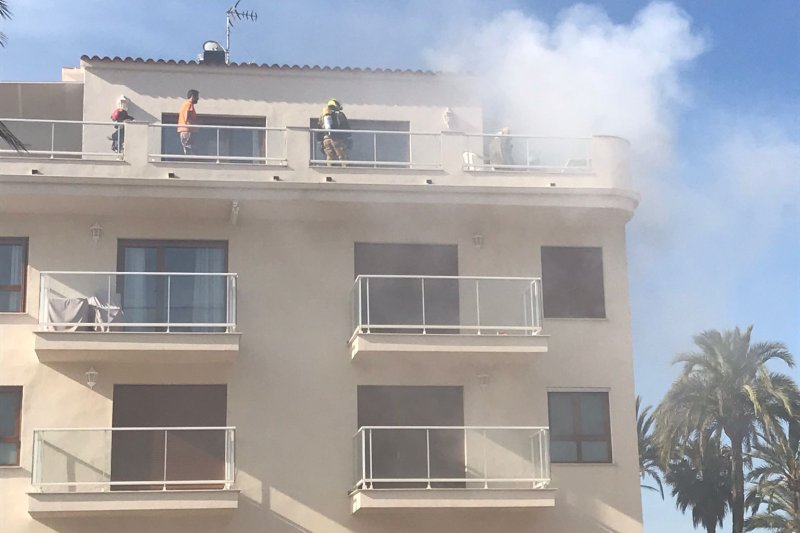 Controlado el incendio en un apartamento de Les Marines Controlado el incendio en un apartamento de Les Marines