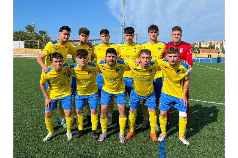 Tercera FFCV: El Dénia B golea y jugará la promoción de ascenso  Tercera FFCV: El Dénia B golea y jugará la promoción de ascenso