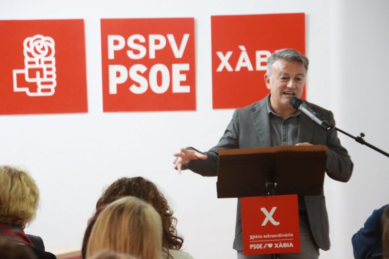 Cinco caras nuevas entre los once primeros puestos en la candidatura socialista que lidera Chulvi en Xàbia  Cinco caras nuevas entre los once primeros puestos en la candidatura socialista que lidera Chulvi en Xàbia