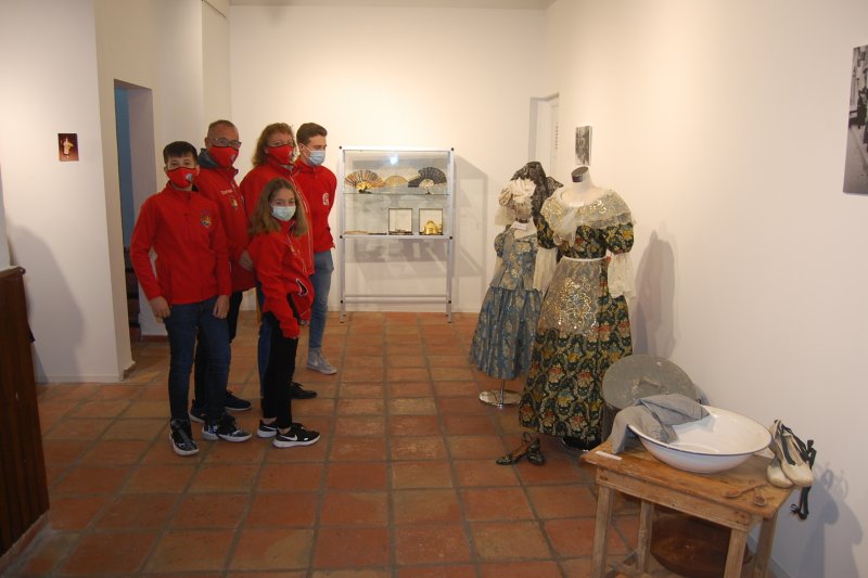 La exposición D’un temps… calienta los motores de la celebración fallera en Pego La exposición D’un temps… calienta los motores de la celebración fallera en Pego