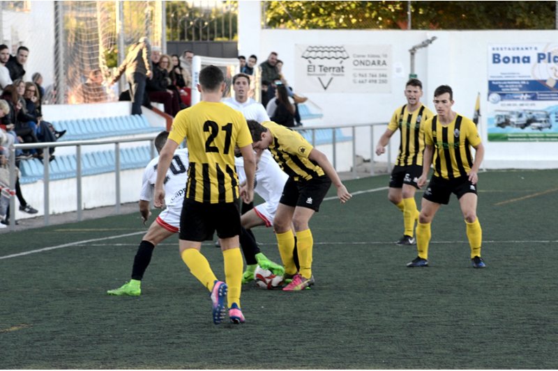 Primera Regional: R. Gandia 3, Ondarense 1 Primera Regional: R. Gandia 3, Ondarense 1