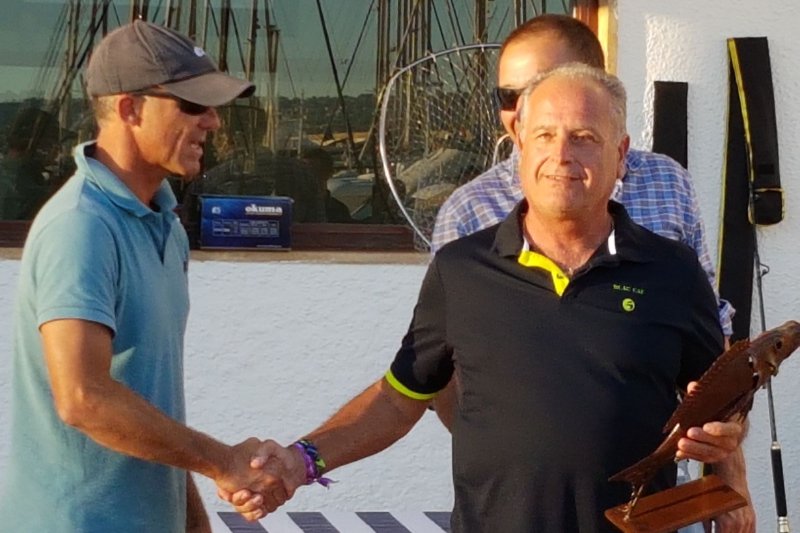 Nani de Miguel Blasco logra el primer puesto en el XIV Concurso de pesca al Currycan de Xàbia  Nani de Miguel Blasco logra el primer puesto en el XIV Concurso de pesca al Currycan de Xàbia