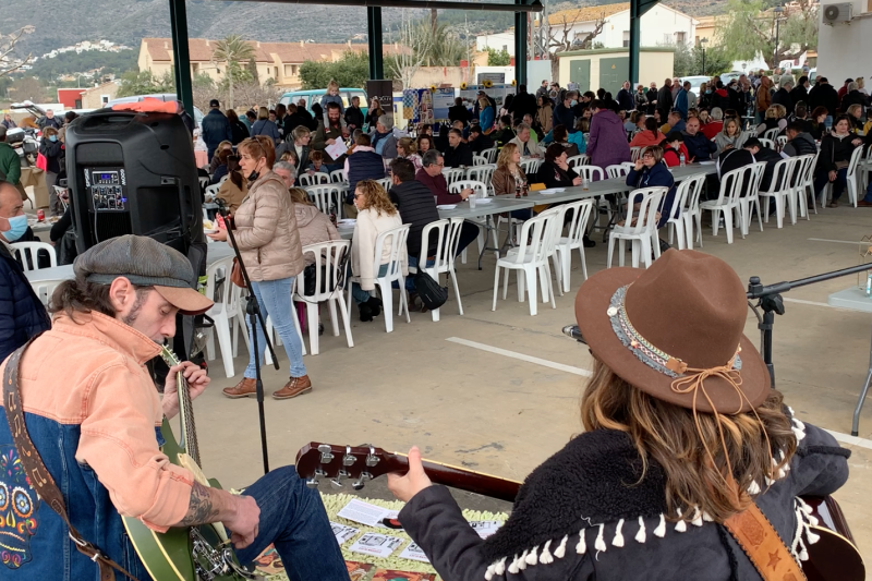 La Feria del Embutido y el Producto Tradicional de la Vall de Pop celebra su edición más participativa y entrañable La Feria del Embutido y el Producto Tradicional de la Vall de Pop celebra su edición más participativa y entrañable
