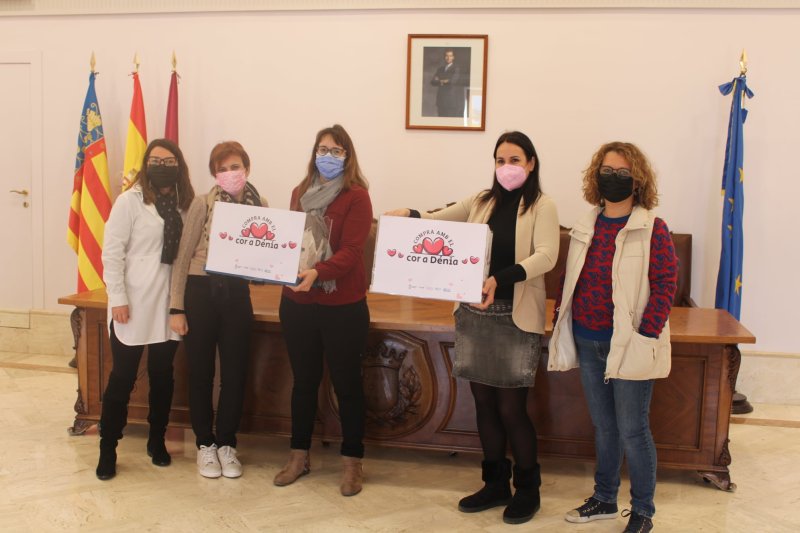 Ya se ha realizado el sorteo de los 52 regalos de la campaña Compra amb el Cor a Dénia  Ya se ha realizado el sorteo de los 52 regalos de la campaña Compra amb el Cor a Dénia