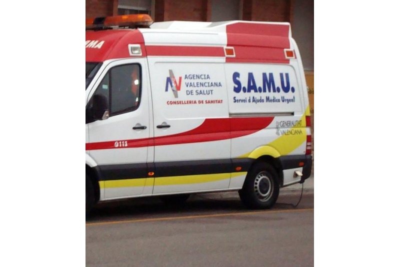 Una joven de 16 años resulta gravemente herida en un accidente de tráfico en Dénia Una joven de 16 años resulta gravemente herida en un accidente de tráfico en Dénia