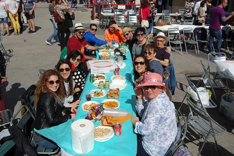 El Concurs de Paelles de la Font torna a convertir-se en l’epicentre de la festa fallera a Pego El Concurs de Paelles de la Font torna a convertir-se en l’epicentre de la festa fallera a Pego