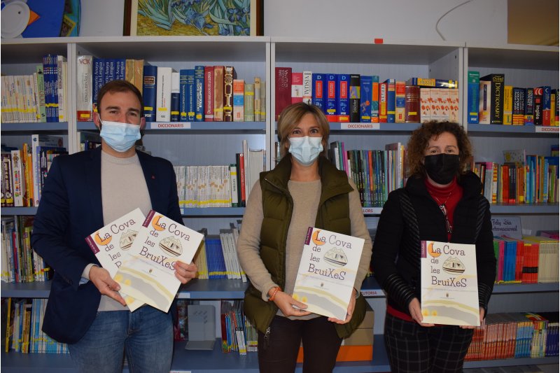 Benitachell divulga por los centros educativos de la comarca el yacimiento de la Cova de les Bruixes con perspectiva de género Benitachell divulga por los centros educativos de la comarca el yacimiento de la Cova de les Bruixes con perspectiva de género