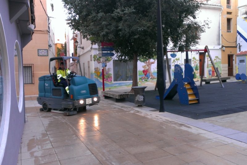 Urbaser y FCC, las mejor valoradas para recibir el nuevo contrato de la basura de Dénia Urbaser y FCC, las mejor valoradas para recibir el nuevo contrato de la basura de Dénia