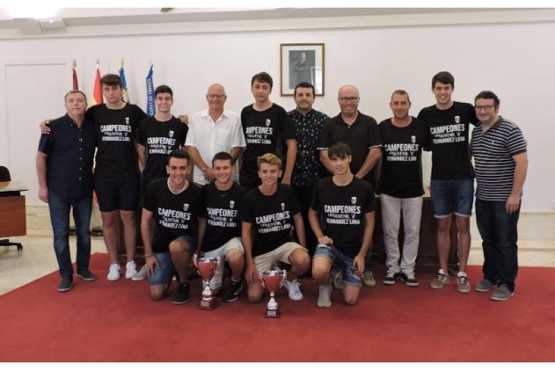 El equipo de gobierno de Dénia afirma que se pretende acabar con las desigualdades en el uso de las instalaciones deportivas El equipo de gobierno de Dénia afirma que se pretende acabar con las desigualdades en el uso de las instalaciones deportivas