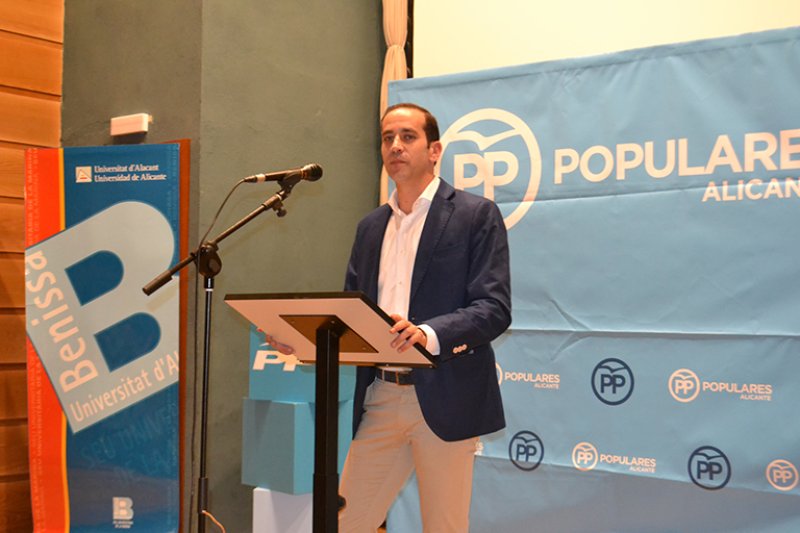 El PP elegeix Arturo Poquet com a alcaldable de Benissa per a les eleccions locals del 26 de maig El PP elegeix Arturo Poquet com a alcaldable de Benissa per a les eleccions locals del 26 de maig