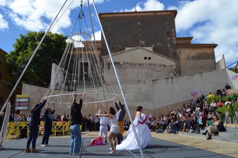 El Dia de la Dona apela a continuar avanzando en el camino de la igualdad e invita a hacer el viaje hacia el empoderamiento femenino El Dia de la Dona apela a continuar avanzando en el camino de la igualdad e invita a hacer el viaje hacia el empoderamiento femenino