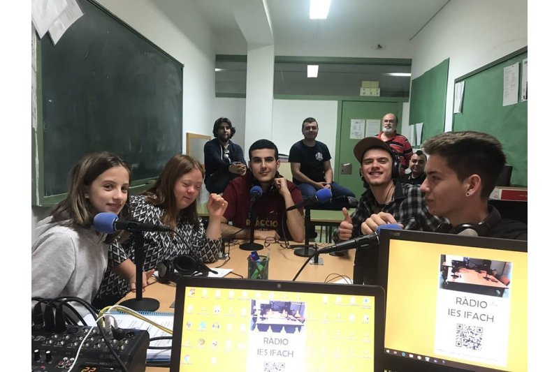 Crecimiento personal y superación a través de las ondas electromagnéticas Crecimiento personal y superación a través de las ondas electromagnéticas