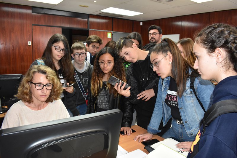 Alumnes de premsa del Número 1 visiten CANFALI MARINA ALTA Alumnes de premsa del Número 1 visiten CANFALI MARINA ALTA