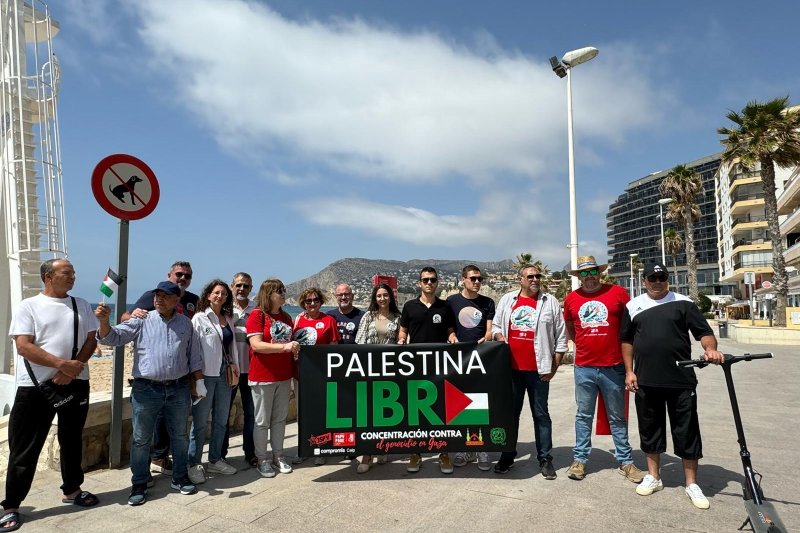 Concentración en Calp para pedir el fin del genocidio del pueblo palestino Concentración en Calp para pedir el fin del genocidio del pueblo palestino