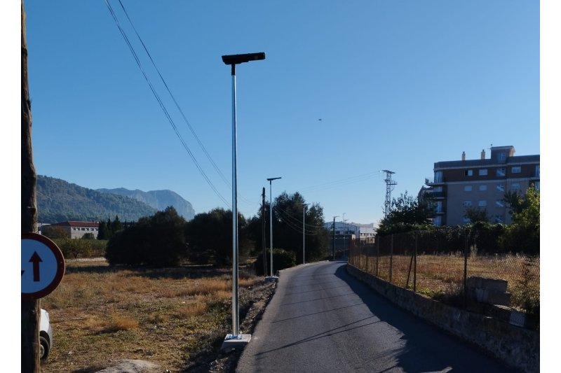 El Camí del Cementeri de Pedreguer estrena noves lluminàries  El Camí del Cementeri de Pedreguer estrena noves lluminàries