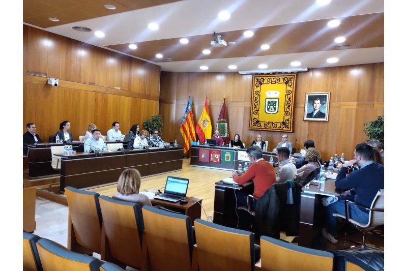 Piden la Cruz al Mérito Policial para dos agentes de Calp Piden la Cruz al Mérito Policial para dos agentes de Calp