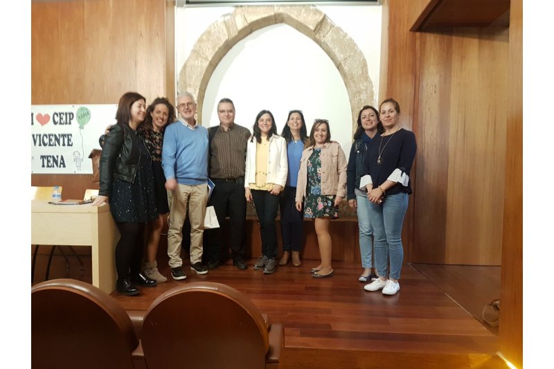 El col·legi Vicente Tena de Xàbia s’implica en projectes de la Universitat de València El col·legi Vicente Tena de Xàbia s’implica en projectes de la Universitat de València