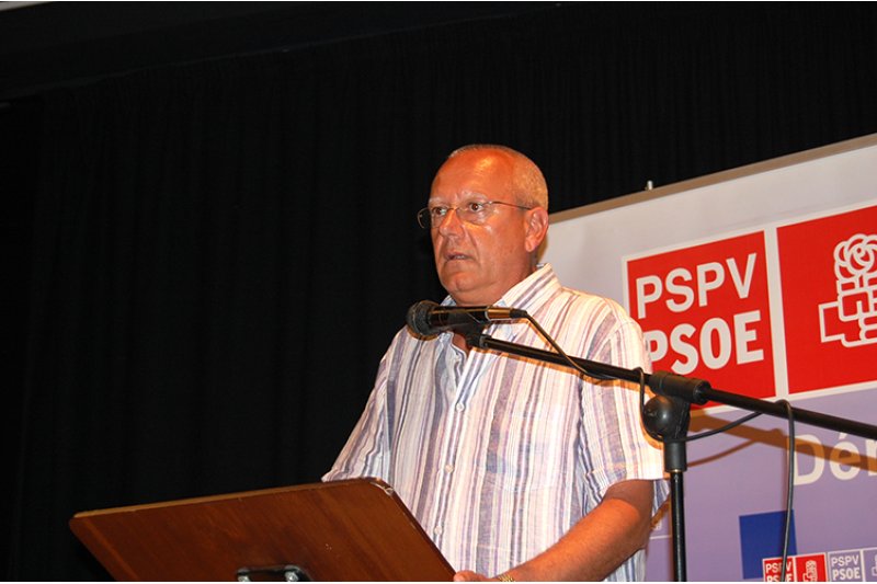 El PSPV de Dénia diu que “anem pel camí d’aconseguir complir al 100% tot els nostre programa de govern” El PSPV de Dénia diu que “anem pel camí d’aconseguir complir al 100% tot els nostre programa de govern”