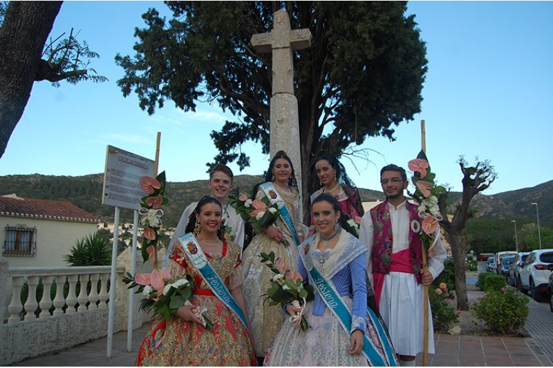 La ofrenda pone el colorido del folklore en las fiestas patronales de Orba La ofrenda pone el colorido del folklore en las fiestas patronales de Orba