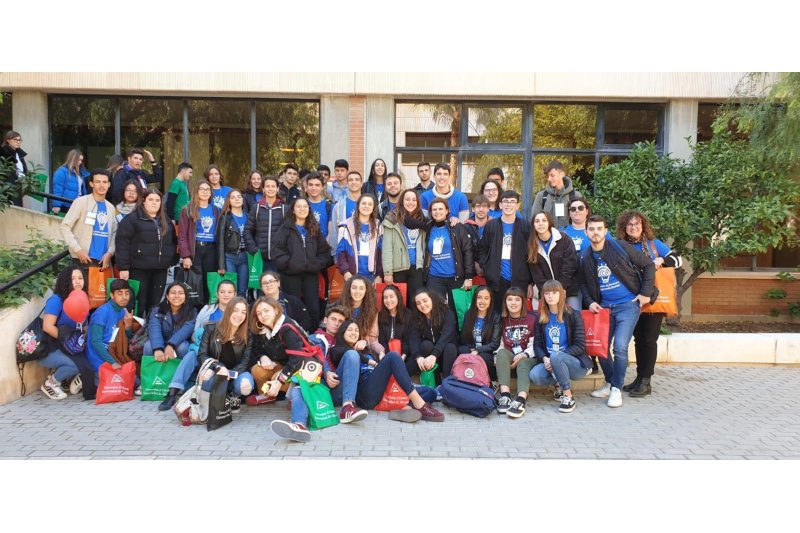 L’alumnat de l’institut de Benissa coneix les experiències d’empresaris valencians L’alumnat de l’institut de Benissa coneix les experiències d’empresaris valencians