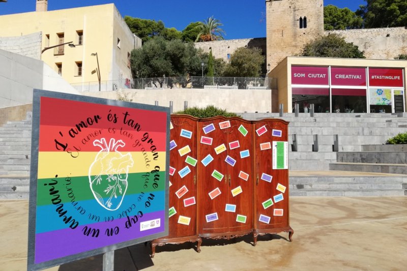 El amor es tan grande que no cabe en un armario, la nueva campaña para visibilizar la diversidad y la inclusión El amor es tan grande que no cabe en un armario, la nueva campaña para visibilizar la diversidad y la inclusión