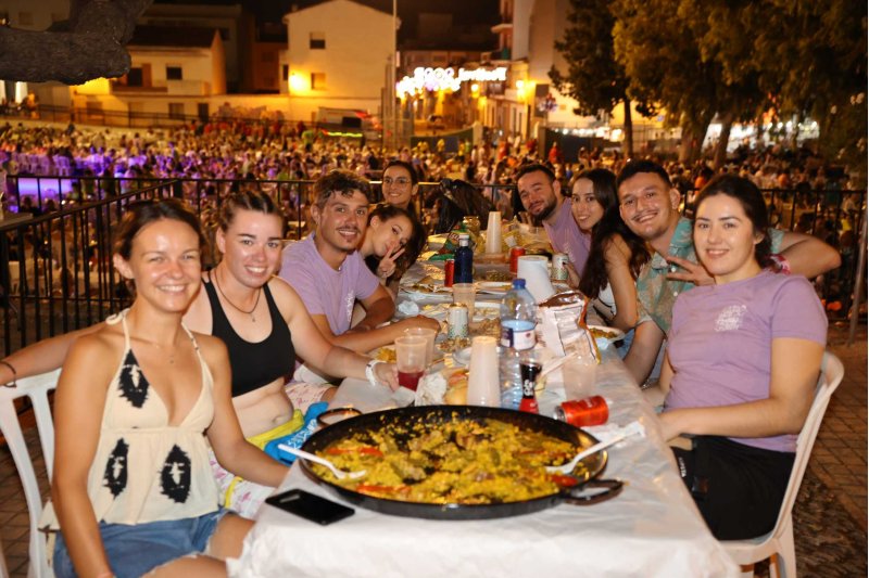 GALERIA DE FOTOS de la festa de les paelles de Gata  GALERIA DE FOTOS de la festa de les paelles de Gata