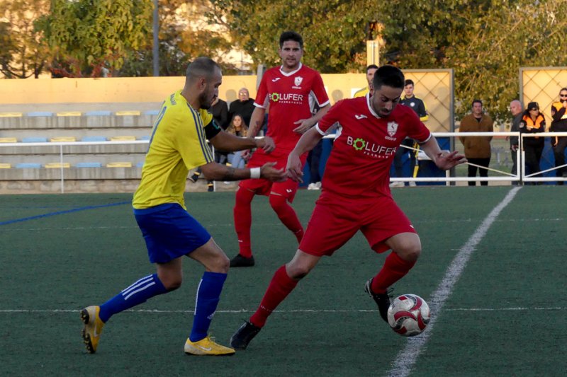 Preferent: El Dénia trau profit d'una mala vesprada del porter pegolí (4-3)  Preferent: El Dénia trau profit d'una mala vesprada del porter pegolí (4-3)