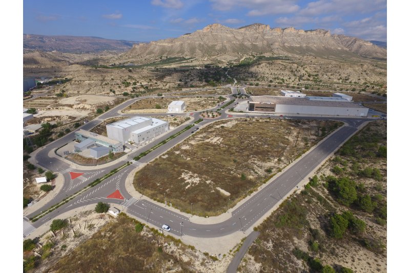 L’Ivace llança nous plecs de comercialització de sòl industrial de qualitat a Utiel, Xixona i Alcalà de Xivert. L’Ivace llança nous plecs de comercialització de sòl industrial de qualitat a Utiel, Xixona i Alcalà de Xivert.