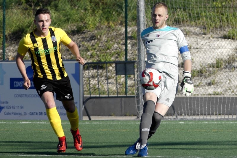 Bogeria de gols en el derbi Gorgos-Ondarense (4-4) Bogeria de gols en el derbi Gorgos-Ondarense (4-4)