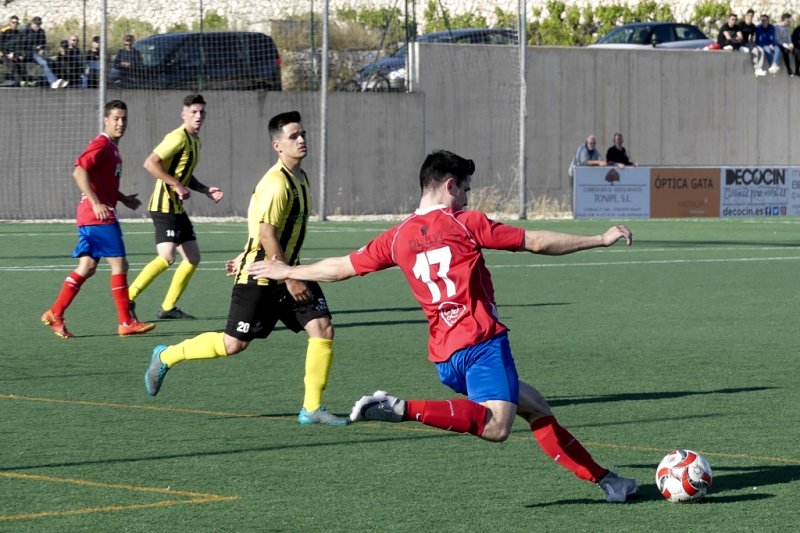 Bogeria de gols en el derbi Gorgos-Ondarense (4-4) Bogeria de gols en el derbi Gorgos-Ondarense (4-4)