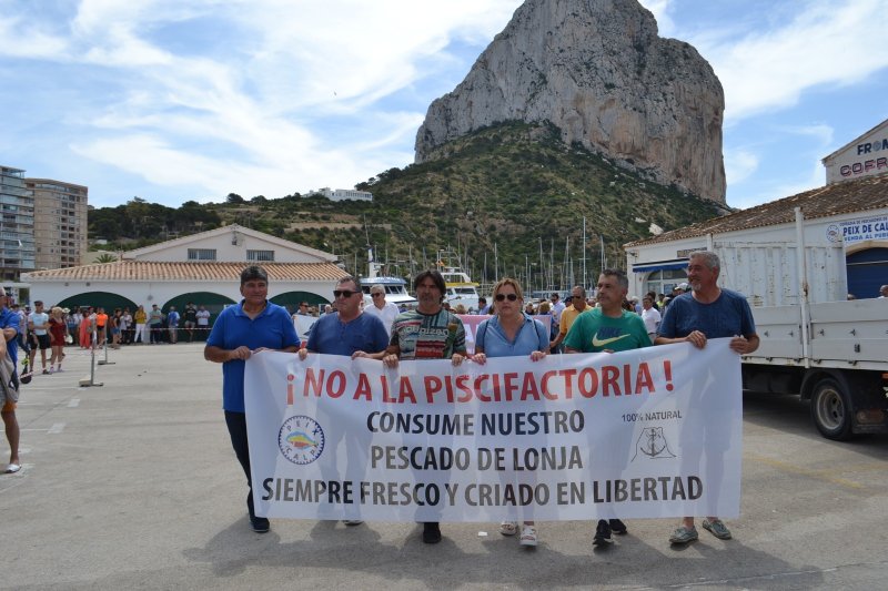 El Ayuntamiento de Calp reitera ante la empresa que gestiona la piscifactoría su negativa a la ampliación de las instalaciones El Ayuntamiento de Calp reitera ante la empresa que gestiona la piscifactoría su negativa a la ampliación de las instalaciones