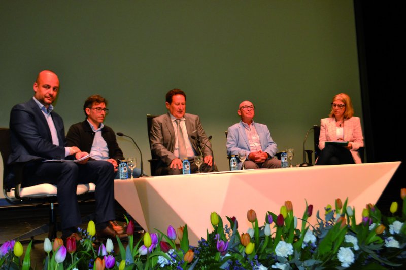 El foro Compartir Marina Alta lanza la propuesta de crear una marca comarcal que ayude a difundir la oferta turística El foro Compartir Marina Alta lanza la propuesta de crear una marca comarcal que ayude a difundir la oferta turística