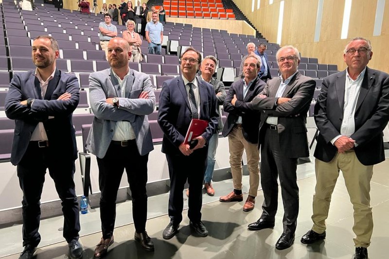 El foro Compartir Marina Alta lanza la propuesta de crear una marca comarcal que ayude a difundir la oferta turística El foro Compartir Marina Alta lanza la propuesta de crear una marca comarcal que ayude a difundir la oferta turística