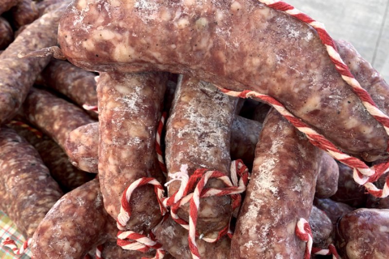 La Vall de Pop recupera la Feria del Embutido y el Producto Tradicional en una edición especial por su décimo aniversario La Vall de Pop recupera la Feria del Embutido y el Producto Tradicional en una edición especial por su décimo aniversario