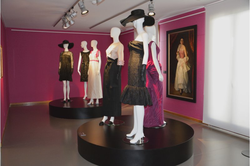 El Siglo de Balenciaga deslumbra en Xàbia: record con más de 13.000 visitas en agosto El Siglo de Balenciaga deslumbra en Xàbia: record con más de 13.000 visitas en agosto