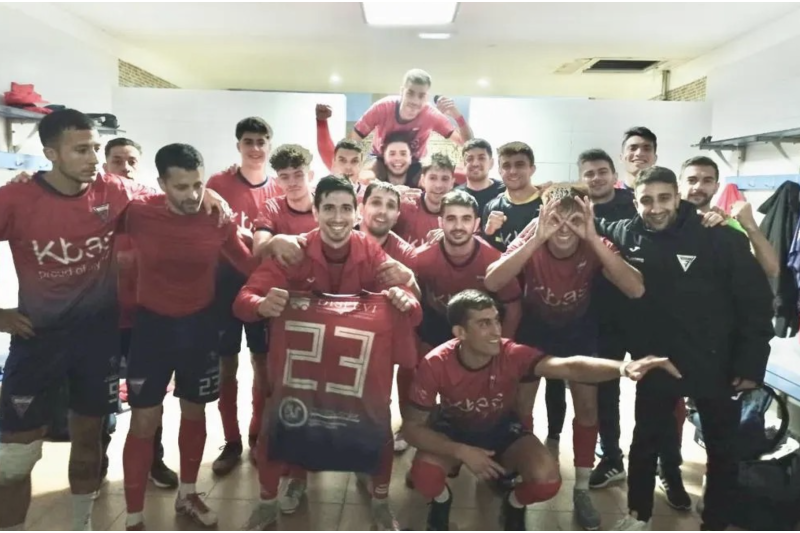 Segunda FFCV: El Pedreguer gana y escapa de la cola, y el Gorgos vence y se engancha a la cabeza Segunda FFCV: El Pedreguer gana y escapa de la cola, y el Gorgos vence y se engancha a la cabeza