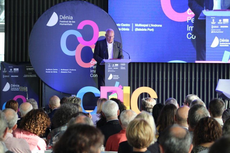 ¿Por qué un festival de las humanidades en pleno siglo XXI?   Por  Vicent Grimalt, alcalde de Dénia ¿Por qué un festival de las humanidades en pleno siglo XXI?   Por  Vicent Grimalt, alcalde de Dénia
