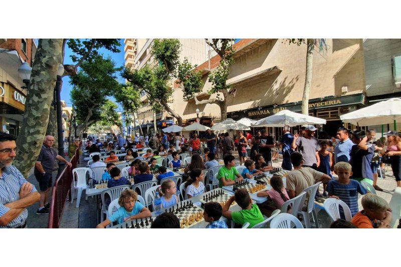 Más de 100 jugadores se suman al Torneo de Ajedrez Ciutat de Dénia en su 25 aniversario Más de 100 jugadores se suman al Torneo de Ajedrez Ciutat de Dénia en su 25 aniversario