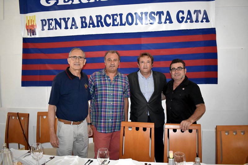 La Penya Barcelonista de Gata guardona al futbolista Jaume Devesa i a l’atleta Alvan Salvà en el dinar de socis La Penya Barcelonista de Gata guardona al futbolista Jaume Devesa i a l’atleta Alvan Salvà en el dinar de socis