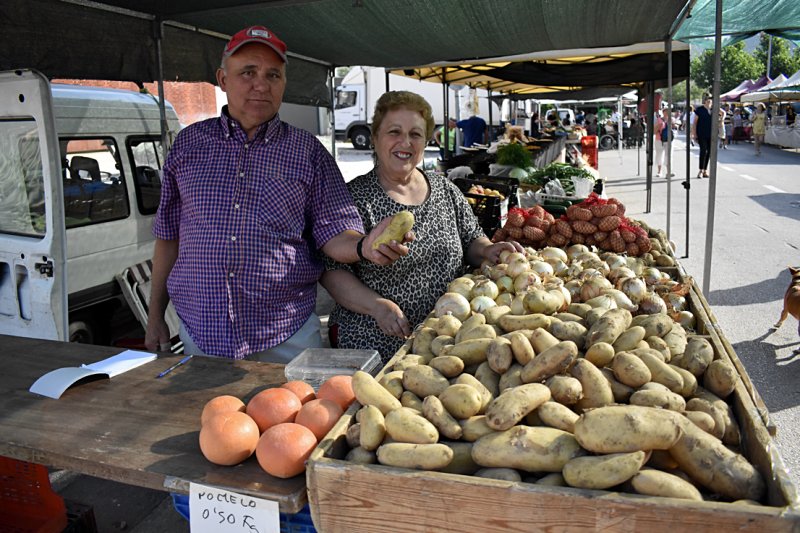 Un informe del Creama sobre hábitos alimentarios recomienda a las tiendas ampliar la oferta de productos locales para incrementar ventas Un informe del Creama sobre hábitos alimentarios recomienda a las tiendas ampliar la oferta de productos locales para incrementar ventas