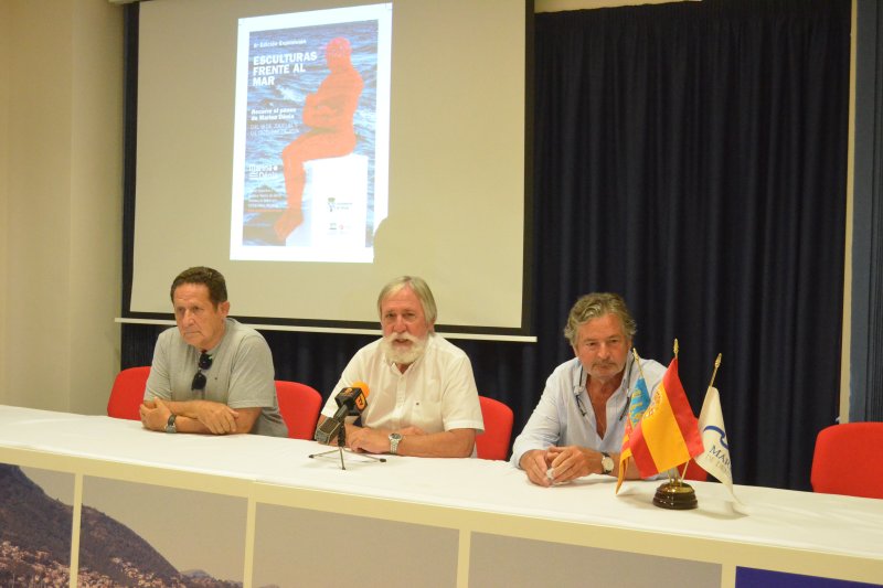 Veinticinco esculturas que invitan a reflexionar y a celebrar la vida Veinticinco esculturas que invitan a reflexionar y a celebrar la vida