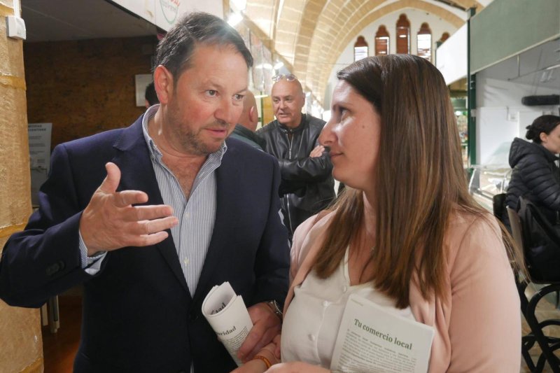 VOX plantea en Xàbia desafíos para la pesca y soluciones al problema del emisario en la playa del Arenal VOX plantea en Xàbia desafíos para la pesca y soluciones al problema del emisario en la playa del Arenal