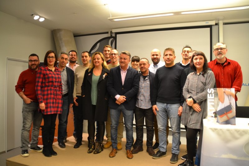 Mallot per als líders, premis en metàl·lic, una nova categoria i xips als dorsals són les grans novetats del Circuit A Peu Marina Alta Mallot per als líders, premis en metàl·lic, una nova categoria i xips als dorsals són les grans novetats del Circuit A Peu Marina Alta