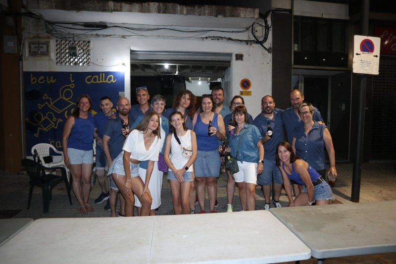 Vint-i-cinc penyes d’Ondara participen en la reunió convocada per la Regidoria de Festes i Tradicions per a exposar les conclusions del Sant Jaume 2024 Vint-i-cinc penyes d’Ondara participen en la reunió convocada per la Regidoria de Festes i Tradicions per a exposar les conclusions del Sant Jaume 2024