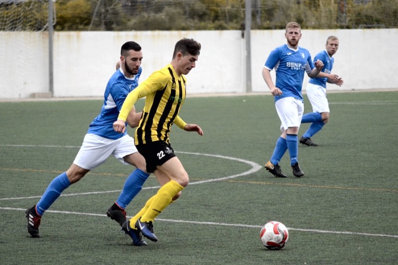 L’Ondarense salva el primer match-ball i afona al Benirredrà (2-1) L’Ondarense salva el primer match-ball i afona al Benirredrà (2-1)