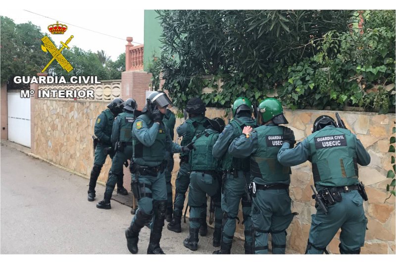 Liberan en Dénia a dos mujeres obligadas a prostituirse Liberan en Dénia a dos mujeres obligadas a prostituirse