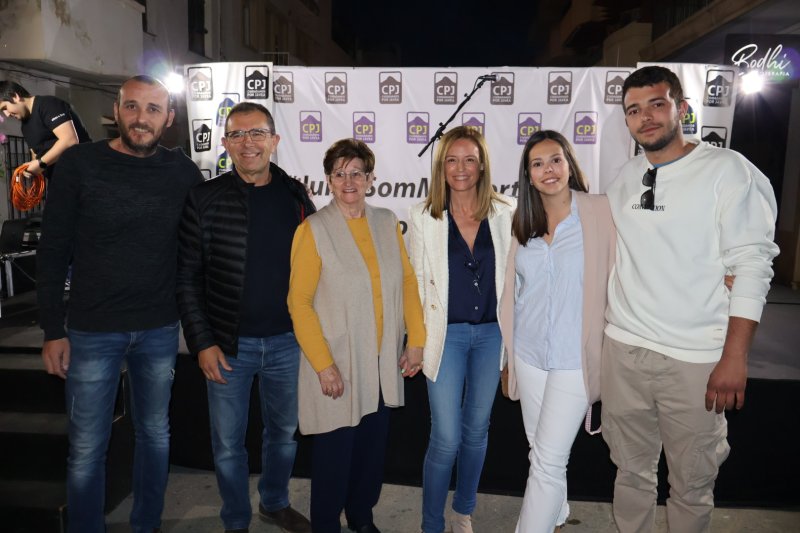 Ciudadanos por Jávea refuerza sus señas de identidad en la presentación de la candidatura que lidera Mavi Pérez Ciudadanos por Jávea refuerza sus señas de identidad en la presentación de la candidatura que lidera Mavi Pérez