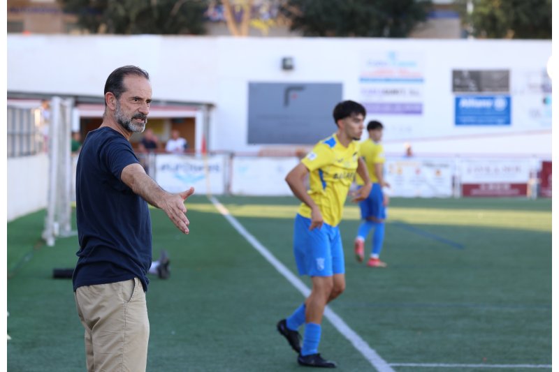 Lliga Comunitat: El Dénia suma y sigue con un empate, el Calpe pierde la imbatibilidad Lliga Comunitat: El Dénia suma y sigue con un empate, el Calpe pierde la imbatibilidad